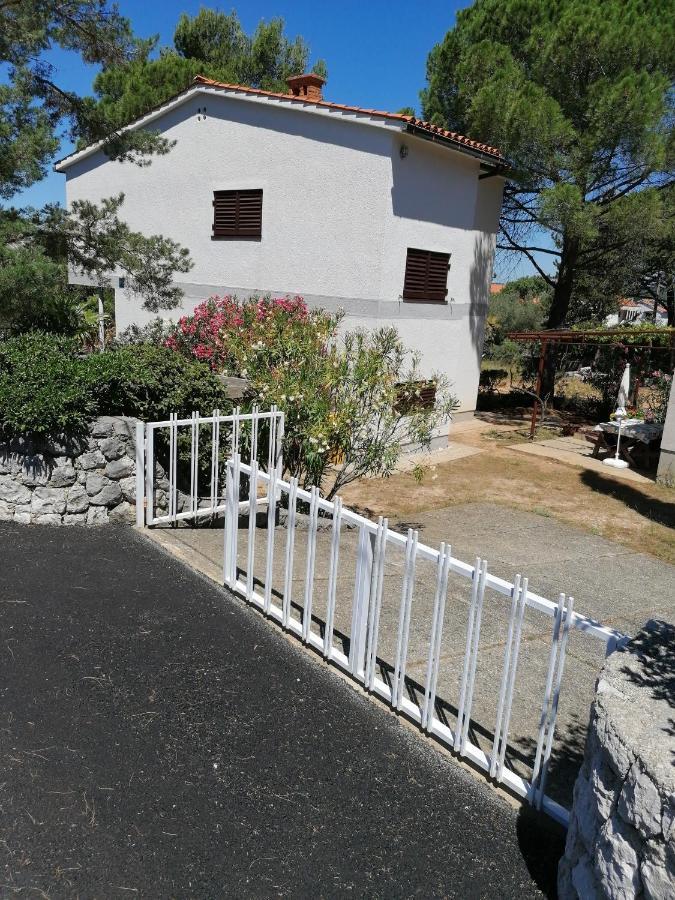 Guesthouse Butkovic Punat Ngoại thất bức ảnh