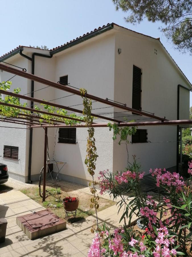 Guesthouse Butkovic Punat Ngoại thất bức ảnh