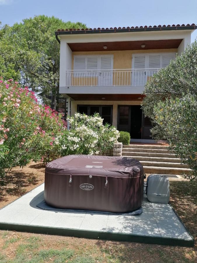 Guesthouse Butkovic Punat Ngoại thất bức ảnh